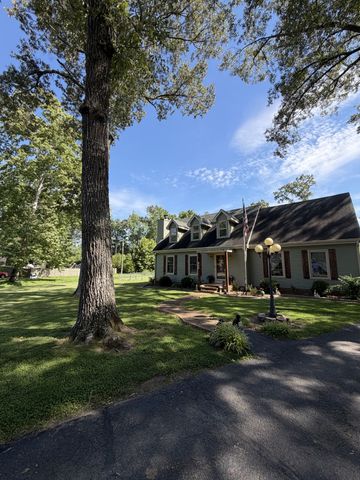 400 Sharondale Dr, Tullahoma, TN 37388