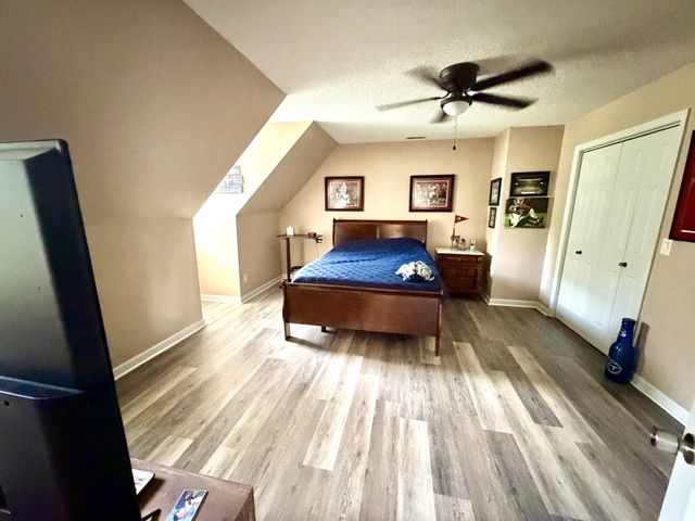 400 Sharondale Dr, Tullahoma, TN 37388