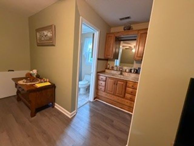 400 Sharondale Dr, Tullahoma, TN 37388