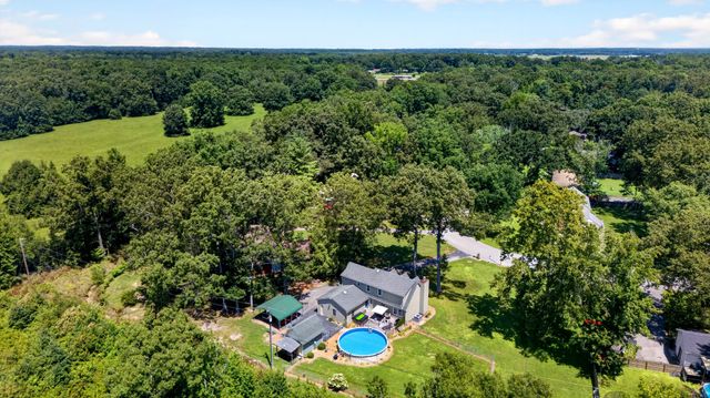 400 Sharondale Dr, Tullahoma, TN 37388
