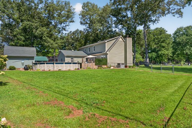 400 Sharondale Dr, Tullahoma, TN 37388