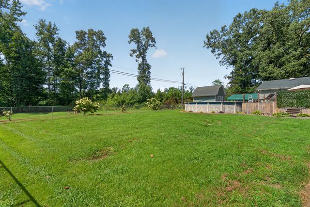 400 Sharondale Dr, Tullahoma, TN 37388