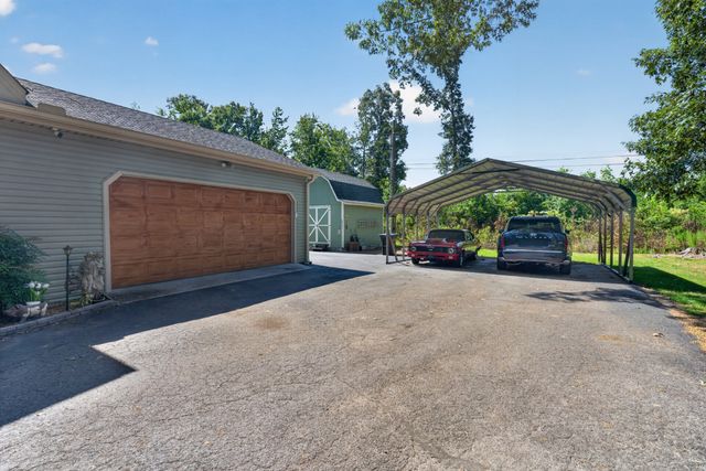 400 Sharondale Dr, Tullahoma, TN 37388