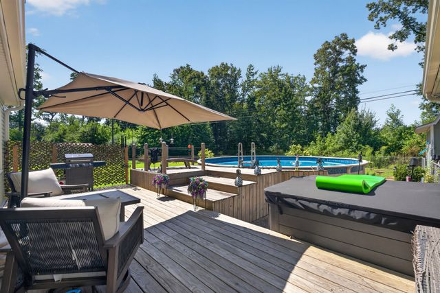 400 Sharondale Dr, Tullahoma, TN 37388
