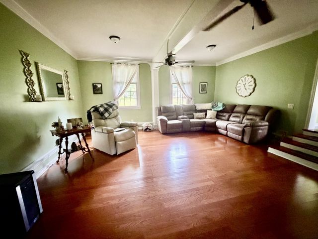 400 Sharondale Dr, Tullahoma, TN 37388