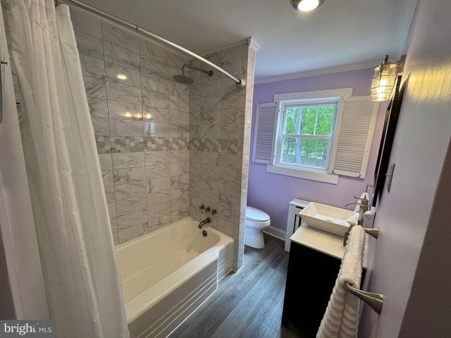 1500 N WEBSTER AVE, Dunmore, PA 18509