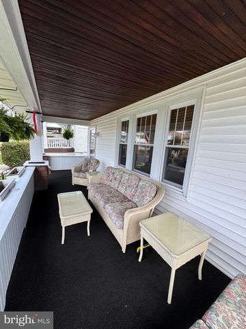 1500 N WEBSTER AVE, Dunmore, PA 18509