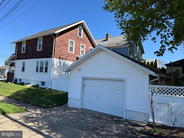 1500 N WEBSTER AVE, Dunmore, PA 18509