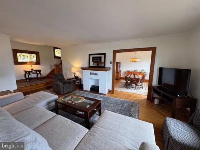 1500 N WEBSTER AVE, Dunmore, PA 18509