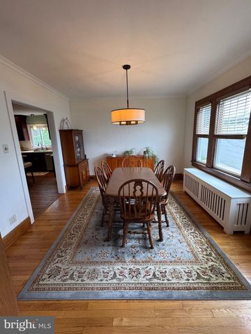 1500 N WEBSTER AVE, Dunmore, PA 18509