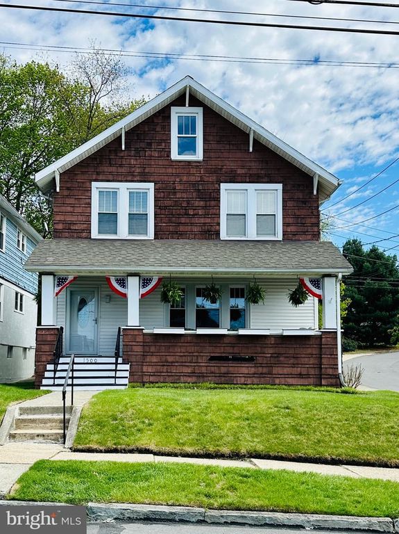 1500 N WEBSTER AVE, Dunmore, PA 18509