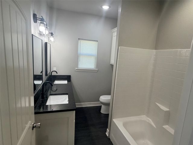 501 W Vance, Tyler, TX 75702