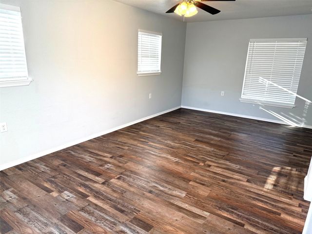 1826 N Woods Street, Sherman, TX 75092