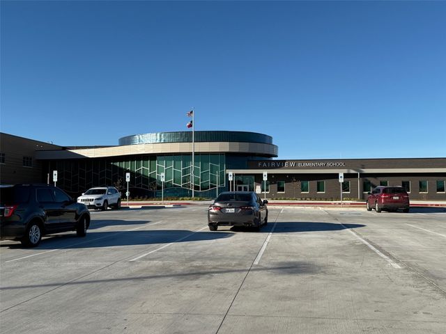 1826 N Woods Street, Sherman, TX 75092