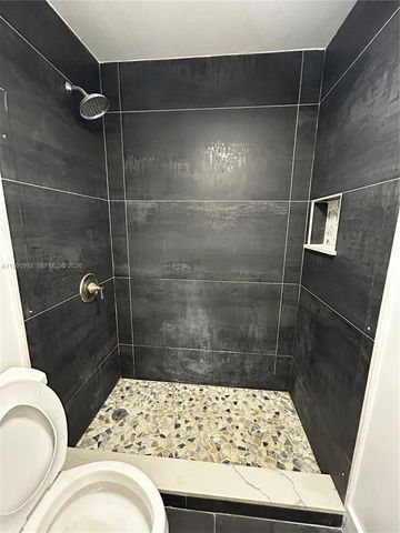 12455 SW 185th Ter 2, Miami, FL 33177