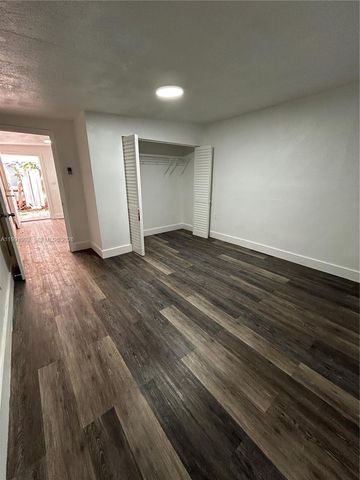 12455 SW 185th Ter 2, Miami, FL 33177