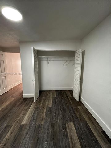 12455 SW 185th Ter 2, Miami, FL 33177