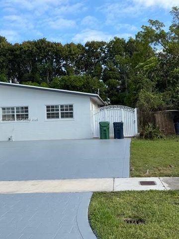 12455 SW 185th Ter 2, Miami, FL 33177