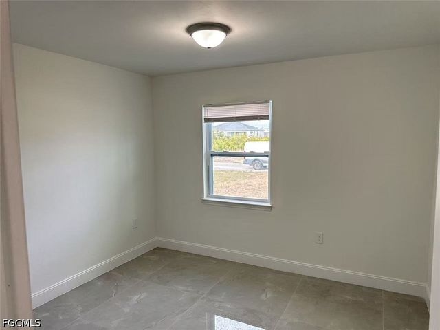 3705 26th ST SW, Lehigh Acres, FL 33976