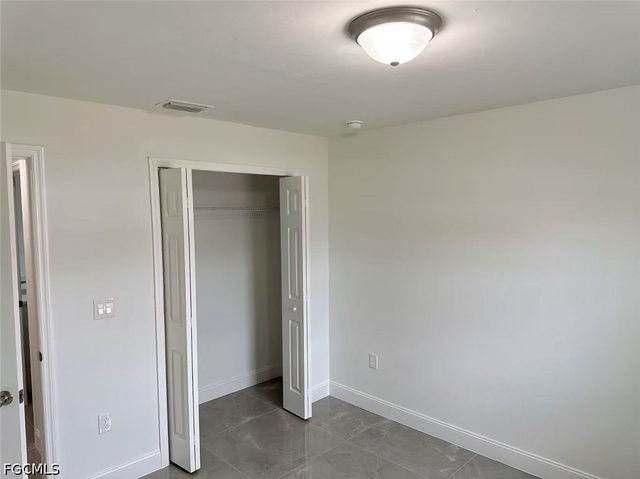 3705 26th ST SW, Lehigh Acres, FL 33976