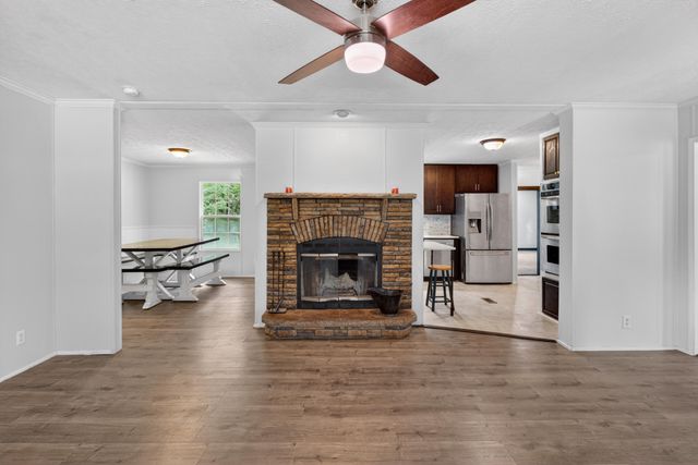 1911 Husband Road, Paducah, KY 42003