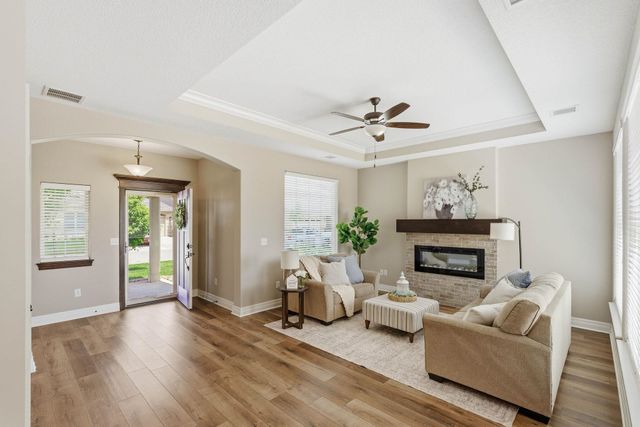 3941 N Solano Ct, Wichita, KS 67205