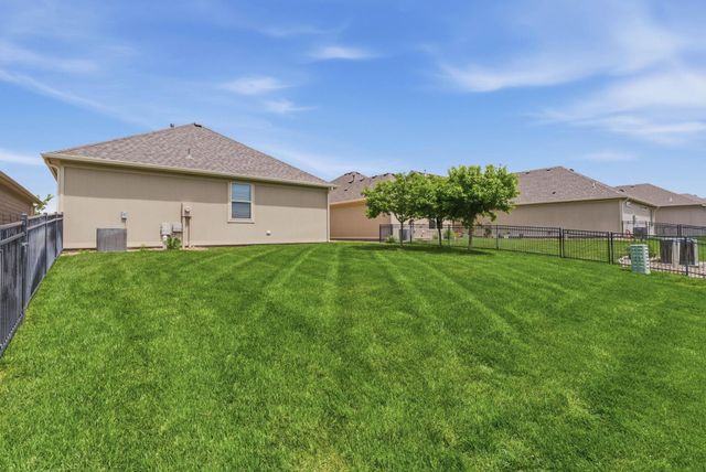 3941 N Solano Ct, Wichita, KS 67205