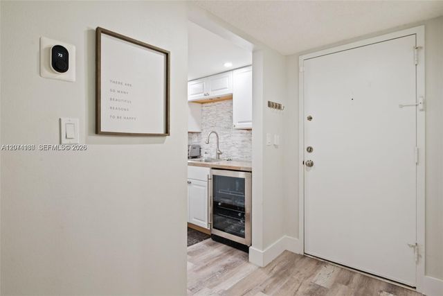 301 Racquet Club Road 104, Weston, FL 33326