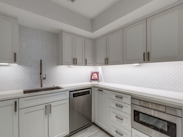 5200 Keller Springs Road 1126, Dallas, TX 75248