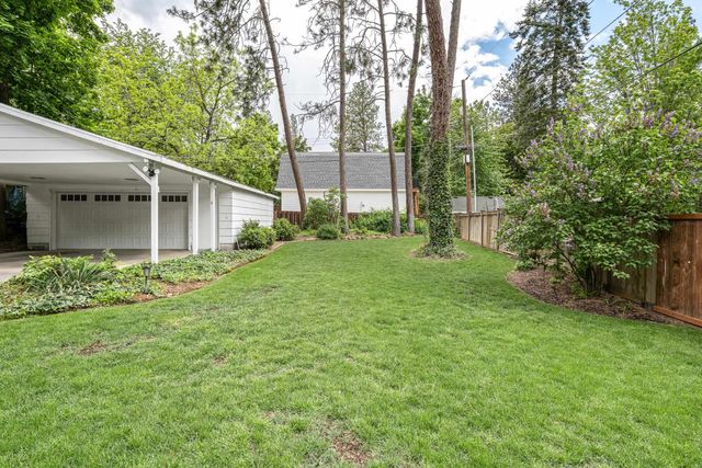 2618 S RHYOLITE Rd, Spokane, WA 99203