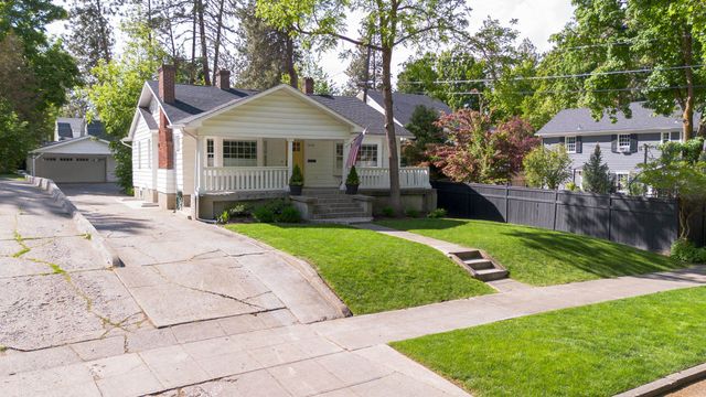 2618 S RHYOLITE Rd, Spokane, WA 99203