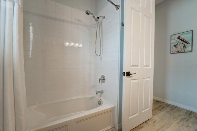 8144 37TH AVENUE CIRCLE W, Bradenton, FL 34209