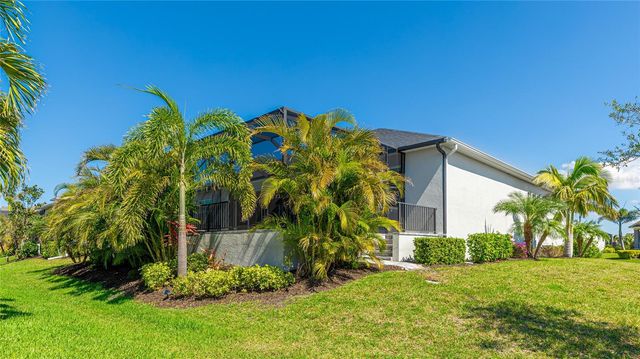 8144 37TH AVENUE CIRCLE W, Bradenton, FL 34209