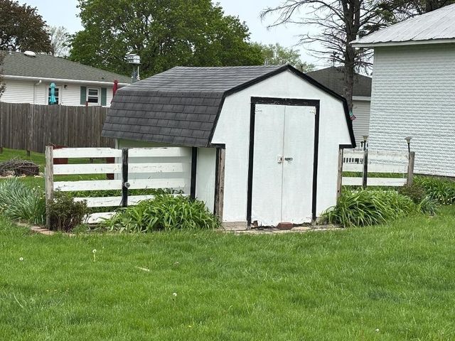 308 W Jefferson Street, Danforth, IL 60930