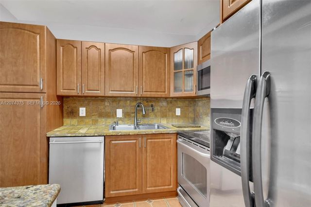 13730 SW 90th Avenue 29, Miami, FL 33176