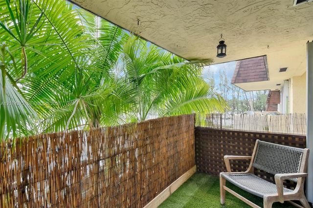 13730 SW 90th Avenue 29, Miami, FL 33176