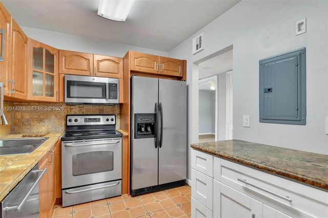 13730 SW 90th Avenue 29, Miami, FL 33176