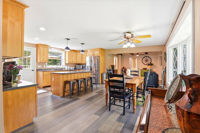 53 Sandown Road, Fremont, NH 03044