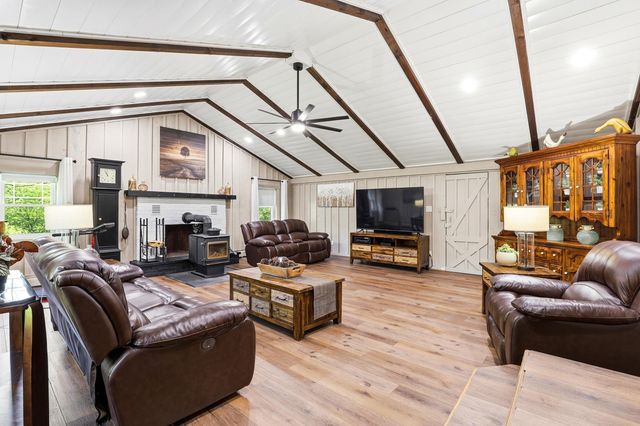 53 Sandown Road, Fremont, NH 03044