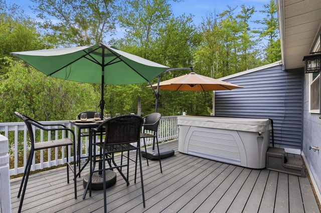 53 Sandown Road, Fremont, NH 03044