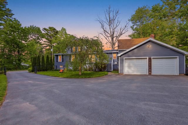 53 Sandown Road, Fremont, NH 03044