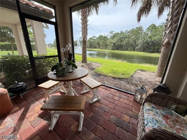1425 Weeping Willow CT, Cape Coral, FL 33909