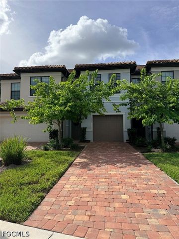 1425 Weeping Willow CT, Cape Coral, FL 33909