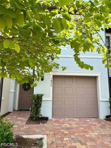 1425 Weeping Willow CT, Cape Coral, FL 33909