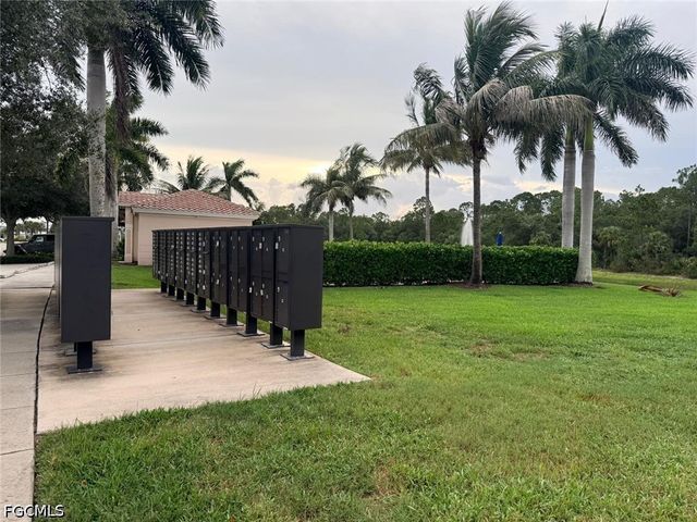 1425 Weeping Willow CT, Cape Coral, FL 33909