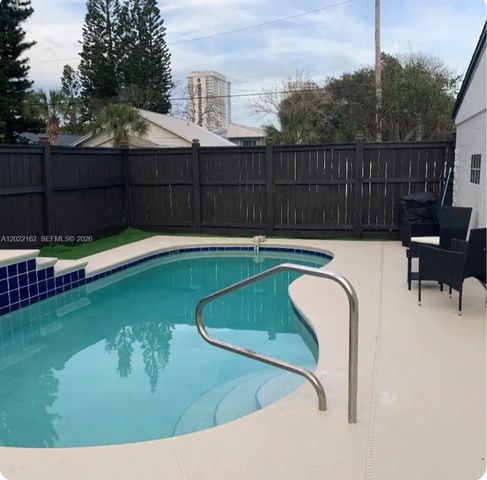 301 N Hollywood Ave, Daytona, FL 32118