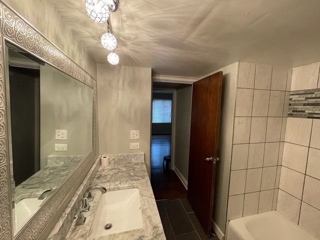 830 Elder Road B303, Homewood, IL 60430