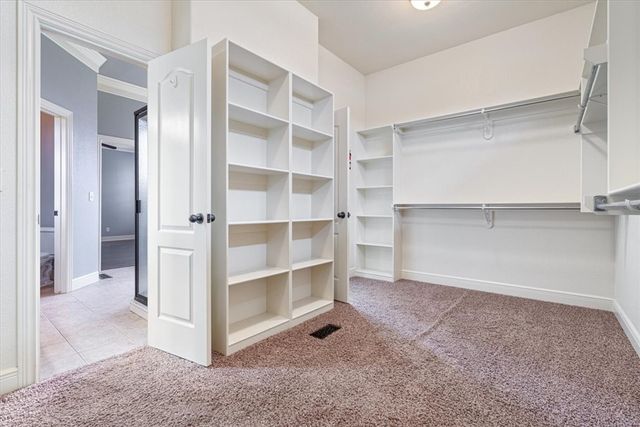 2427 Summer Oak Street, Springdale, AR 72762