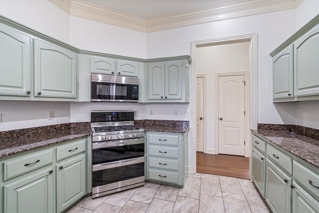 2427 Summer Oak Street, Springdale, AR 72762