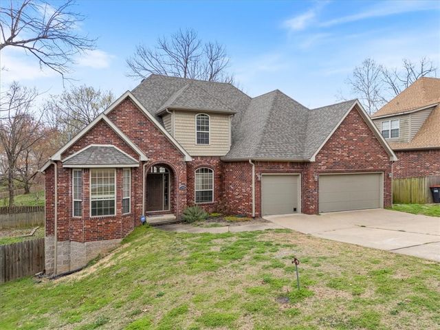 2427 Summer Oak Street, Springdale, AR 72762